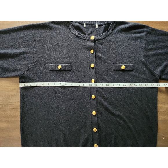 Unbranded Women’s Black Knit Long Sleeve Cardigan w/ Gold Buttons Size XL - Picture 5 of 6